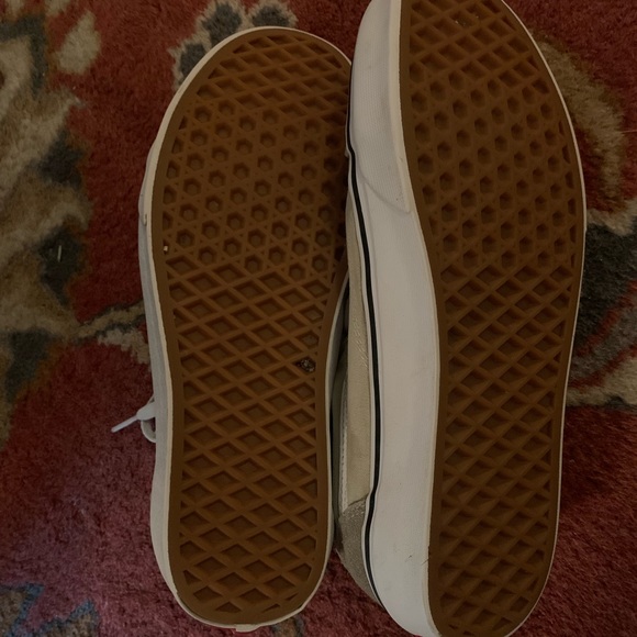 Vans size 8 women’s / 6.5 men’s preowned - Picture 4 of 6